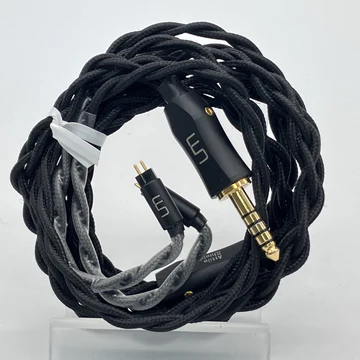 PW AUDIO Attila Shielding cable 2Pin to 4.4mm PW AUDIO Attila Shielding cable 2Pin to 4.4mm