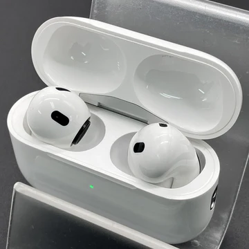 Apple MagSafe充電ケース(USB-C)付きAirPods Pro(第2世代) MTJV3JA