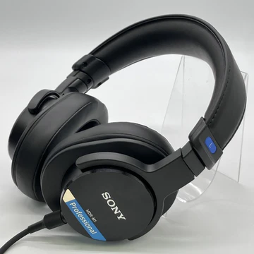 SONY MDR-M1 Q SONY MDR-M1 Q