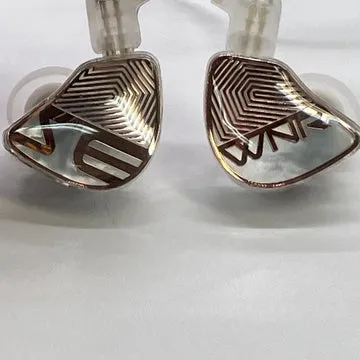 TANGZU WAN’ER S.G STUDIO EDITION WHITE